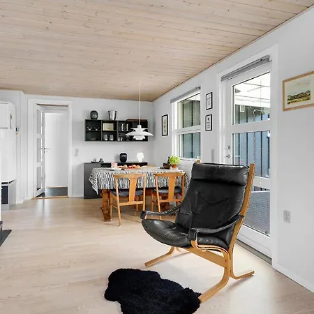 Cozy In With Wifi Holiday home