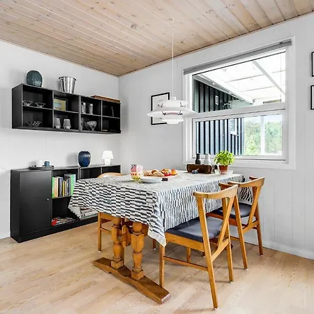 Holiday home Cozy In With Wifi *